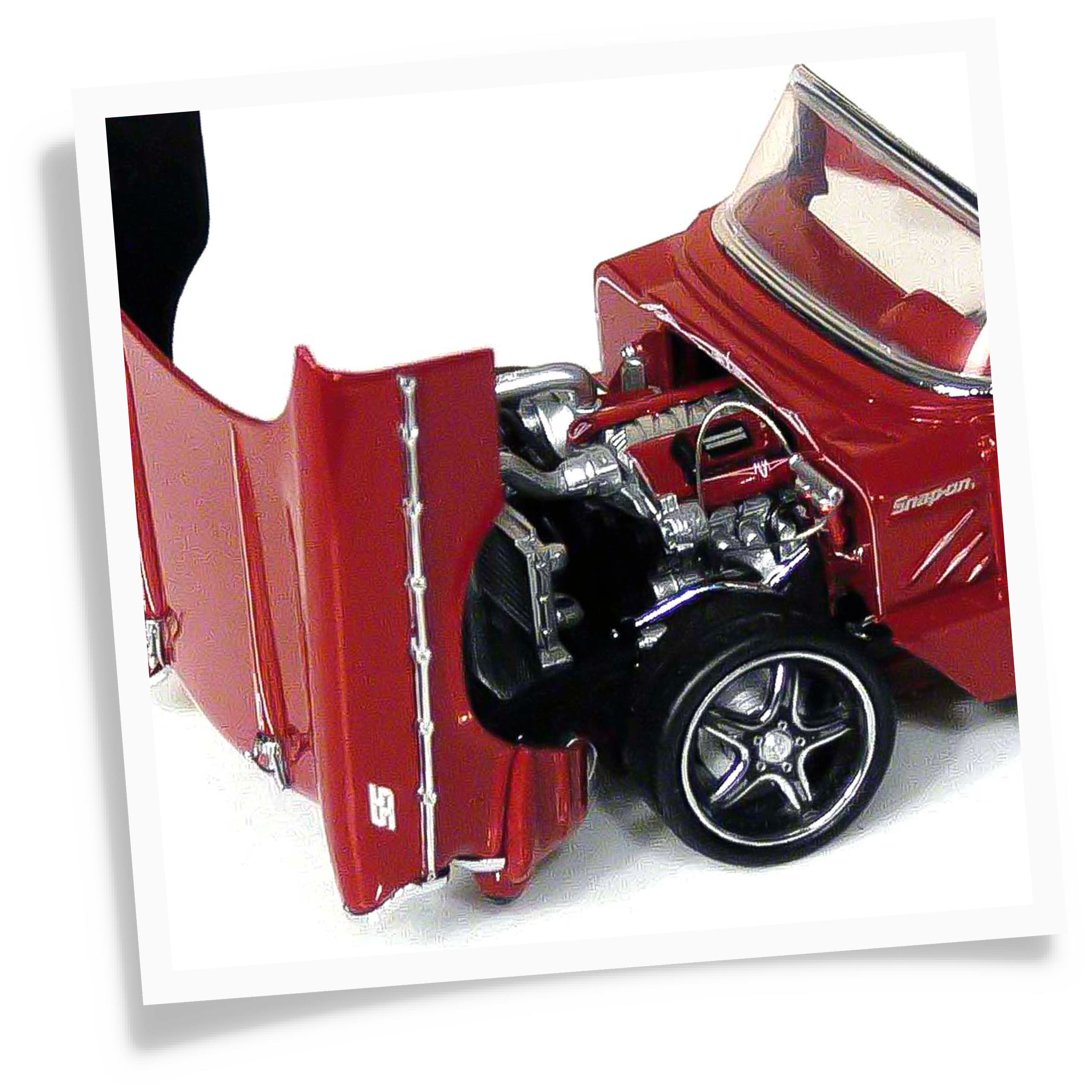 1:24 SCALE SNAP-ON GLO-MAD CUSTOM STREET ROD — Crown Premiums
